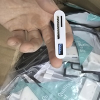 Adaptador de Lector de Tarjetas SD y TF 5 en 1 con USB, Lightning y Tipo C para iPhone, iPad, MacBook, Samsung, Cámaras Android y Otros Dispositivos