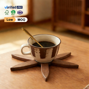 Meilleures ventes : Sous-verres anti-brûlure en bois massif <span class=keywords><strong>de</strong></span> <span class=keywords><strong>noyer</strong></span>, résistants à la chaleur et aux hautes températures, pour casseroles, tasses et bols, lot <span class=keywords><strong>de</strong></span> trois pièces, design original pour la maison - Product Image 5
