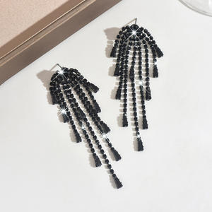 أقراط هندسية سوداء مرصعة بالأحجار الكريمة على طراز الهيب هوب القوطي للنساء، أقراط طويلة متدلية أنيقة للزفاف والهدايا - Product Image 2