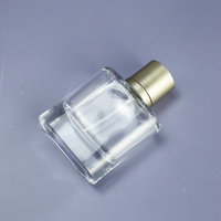 Interface de pression de fond épais de haute qualité de 30ml plat carré emballage de parfum transparent flacon pulvérisateur en verre avec bouchon en aluminium