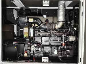 Generador Original Commings Pekins de 625 kVA, 500 kW, 550 kW, 600 kW, 650 kW, 700 kW, Planta Eléctrica Diésel de 50 Hz/60 Hz para Desiertos y Sitios Mineros - Product Image 4