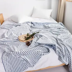 Wholesale Super Soft Plain Lightweight Custom Logo Sherpa Flannel Striped Magic Fleece Blanket For Home Decor