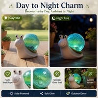 Ornement de jardin en forme d'escargot au design unique, lumière décorative en verre lumineux, accent décoratif animal charmant avec énergie solaire