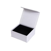 Boîte rigide magnétique avec logo personnalisé Emballage personnel Grande boîte de papier ruban de luxe blanc avec fermeture magnétique Boîte cadeau