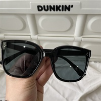 Lunettes de soleil Cat-Eye pour femmes Basic Black Large Small Frames Lunettes de protection solaire UV400 Face-Slimming
