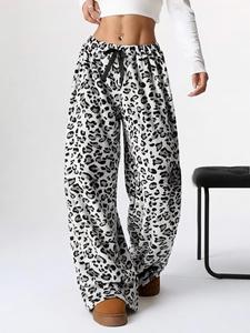 Pantalons à imprimé léopard en stock pour l'automne et l'hiver - Vêtements de rue cool et décontractés pour femmes, pantalons à jambes larges et à jambes droites, vêtements pour femmes - Product Image 4