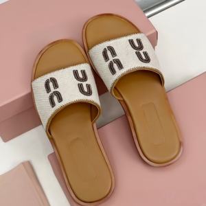 Sandales plates décontractées de luxe pour femme Miu, de haute qualité, antidérapantes, pour l'extérieur, collection été - Product Image 2