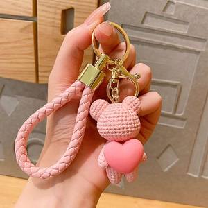 CHENXI Llavero de Oso Corazón Kawaii, Colgante para Bolso, Encantadores Llaveros de Pareja, Llaveros de Osito de Peluche - Product Image 4