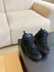 High-quality handcrafted luxury casual sports <b>shoes</b> with rubber outsole and anti-slip design, suitable for both men and <b>women</b>. - Product Image 2