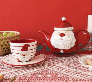 Set di <span class=keywords><strong>Teiera</strong></span> e Tazze in Ceramica di Alta Qualità Stile Natalizio Rosso con Capacità 580/200ml per Casa e Ufficio - Product Image 6