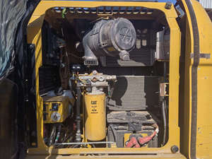 Máy xúc đào bánh xích thủy lực Caterpillar 313D2GC đã qua sử dụng, gầu 0.6m, trọng lượng hoạt động 13 tấn, bơm bánh răng, kèm video kiểm tra. - Product Image 4