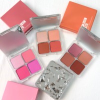 Palette de 4 Fards à Joues Effet Flou, Illuminateurs et Miroir, Fini Mat, Teint Clair, Longue Tenue Toute la Journée - Vente en Gros