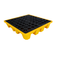 Palette Euro de qualité supérieure 1300x1300x300mm Palette de déversement en plastique robuste pour baril d'huile Entrée à 4 voies 1200kg Dynamique/2600kg Charge statique