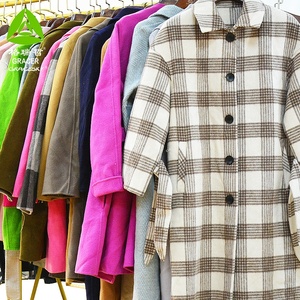 Bale de vêtements d'occasion pour femmes en laine peignée, automne-<span class=keywords><strong>hiver</strong></span>, États-Unis, en stock, lots de vêtements d'occasion, manteaux en vrac - Product Image 2