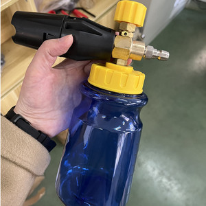 Équipement de lavage de voiture Nettoyeur <span class=keywords><strong>haute</strong></span> <span class=keywords><strong>pression</strong></span> <span class=keywords><strong>Lance</strong></span> à mousse de neige Bouteille transparente de 1L 1000-1500W pour canon à mousse Karchere Voiture - Product Image 2