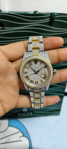 Reloj de pulsera automático para hombre, estilo Hip Hop, con números romanos de dos tonos, chapado en oro y plata, con diamantes incrustados. - Product Image 3