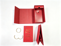 Calendrier de bureau Premium 2026 Année du Cheval, coffret cadeau de luxe personnalisé, estampage à chaud doré, calendrier sur support avec anneaux métalliques