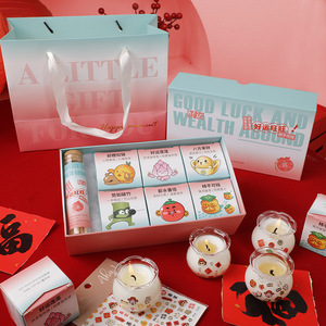 Coffret cadeau parfumé créatif pour le Nouvel An, avec un design d'ambiance haut de gamme, boîte cadeau en cire et bougie parfumée artisanale - Product Image 1