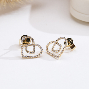 Boucles d'oreilles Messi Jewelry MSE-842 en or jaune 18 carats avec diamants ronds en forme de cœur pour femmes - Product Image 5