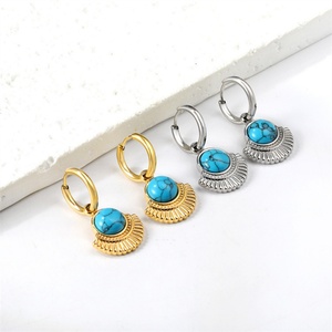 Fabricante de Joyería al por Mayor, Pendientes de Aro Delicados de Oro de 18k, Pendientes de Turquesa de Acero Inoxidable - Product Image 3