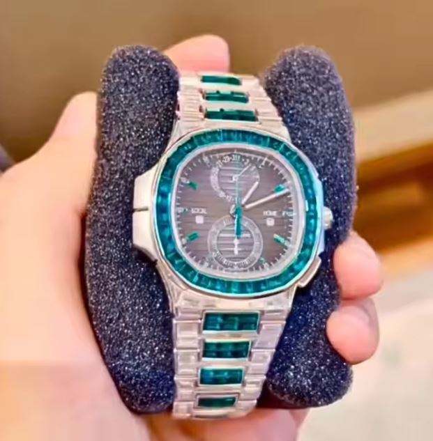 สีเขียว