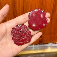 Liontin/kalung Cinnabar Berkualitas Tinggi dengan Ukiran Alami dan Kandungan Cinnabar Tinggi yang Laris Manis, Cocok untuk Hadiah