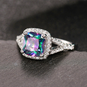 Anello da Donna Q465 con Cristallo Taglio Cuscino, in Argento 925 con Incastonatura Pavé, Anelli con Gemme per Fidanzamento - Product Image 4