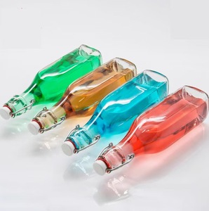 Venta al por mayor de botellas de vidrio cuadradas transparentes de 500ml con tapas abatibles, adecuadas para cerveza, jugo, Kombucha, <span class=keywords><strong>Vodka</strong></span> y vino. - Product Image 3