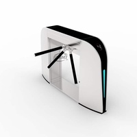 Torniquete Trípode de Altura Media con Indicador LED y Estructura Duradera de Acero Inoxidable para Acceso Público
