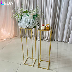 แจกันโลหะสีทองหรูหรา LEDA คุณภาพสูง สำหรับตกแต่งงานแต่งงานและบ้าน ตกแต่งโต๊ะสวยงาม - Product Image 1