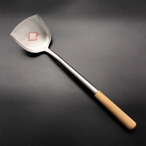 Espátula extendida, wok de chef de acero inoxidable con mango de madera, mango largo, estilo clásico, engrosado para uso doméstico en la cocina. - Product Image 1