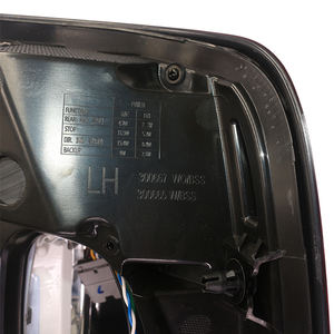 Luz Trasera LED con Bisel Negro y Detector <span class=keywords><strong>de</strong></span> Punto Ciego para Dodge Ram 2500 3500 2019-2024 68361722AH 68361723AH CH2801224 CH2800224 - Product Image 4