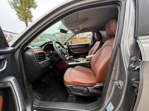 <span class=keywords><strong>SUV</strong></span> d'<span class=keywords><strong>occasion</strong></span> V6 2019 Chine, turbo, cuir foncé, jantes R18, transmission <span class=keywords><strong>automatique</strong></span>, conduite à gauche, <span class=keywords><strong>essence</strong></span>, toit ouvrant panoramique - Product Image 5