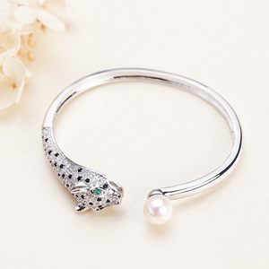 Pulsera de Perlas de Agua Dulce Chapada en Oro Genuino Personalizada de Estilo Europeo Americano, con Microincrustaciones de Circonita, Cabeza de Leopardo - Product Image 2