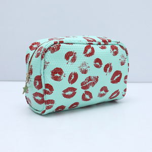 Pochette cosmétique vert menthe à motif lèvres rouges, trousse de maquillage portable de voyage avec fermeture éclair pour femme - Product Image 2