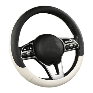 Cuero de alta calidad en relieve cuatro estaciones piel puntada a mano cubierta del <span class=keywords><strong>volante</strong></span> transpirable antideslizante al por mayor para coche - Product Image 1
