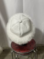 Gorro de Piel de Mapache con Color Personalizado