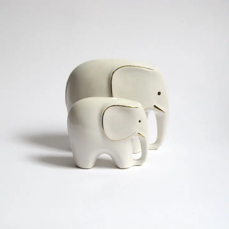 Figurita de elefante artesanal de cerámica, decoración del hogar de animales hecha a mano, porcelana blanca, arte popular, mascota esmaltada, 5-7 días