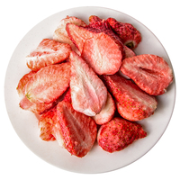 Tranches de fraises croustillantes lyophilisées 100 % naturelles sans sucre, collation saine, approvisionnement direct usine OEM, en vrac