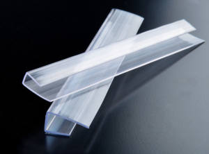 Profil en U Policarbonato U Edge 4mm 6mm 8mm 10mm 12mm <span class=keywords><strong>16mm</strong></span> <span class=keywords><strong>pour</strong></span> feuille de <span class=keywords><strong>Polycarbonate</strong></span> - Product Image 5