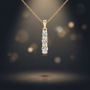 Colgante de Lujo con Tres Diamantes Redondos Cultivados en Laboratorio en Oro de 10K, 14K, 18K, Plata 925, 935, Joyería Fina - Product Image 1