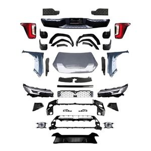 Kit de carrosserie 4x4 pour conversion et mise à niveau du Hilux Revo Rocco 2016-2019 en Hilux Travo 2026 - Product Image 1