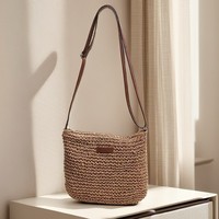 Sac bandoulière tissé minimaliste pour trajets quotidiens, fermeture éclair, style urbain simple, petite taille, mode été 2025, pour les loisirs et les voyages