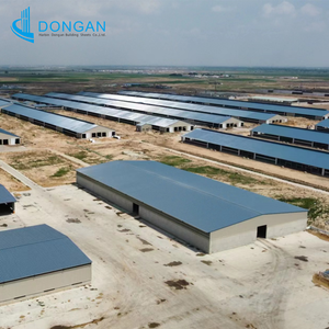 Structure en acier préfabriquée pour hangar à vaches avec conception à ossature longue portée, services de soudage et de découpe, durable et efficace - Product Image 5
