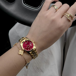 <span class=keywords><strong>Montre</strong></span> de Luxe pour Femme Scottie 9789, Mouvement à Quartz, Cadran Multicolore de 28mm, <span class=keywords><strong>Bracelet</strong></span> en Acier Inoxydable, Mouvement Importé, Étanche - Product Image 3