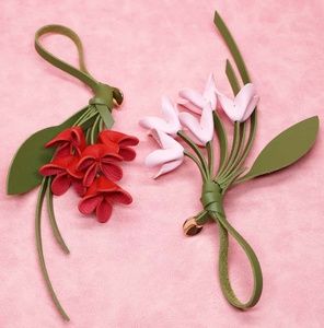 Porte-clés en cuir fait main avec fleur de rose, fleurs éternelles décoratives, plantes artificielles, décoration pour sac à main, breloques - Product Image 2