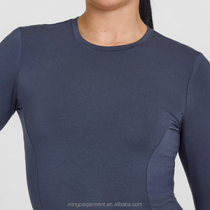 T-shirt sportiva da donna OEM, <span class=keywords><strong>top</strong></span> corto da allenamento, tinta unita, taglie forti, oversize, per yoga - Product Image 3