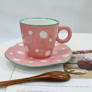 Logotipo personalizado Pintura a mano Nuevo diseño Lindo personalizado Pintura a mano Acuarela Dolomita Taza <span class=keywords><strong>de</strong></span> café <span class=keywords><strong>de</strong></span> cerámica Taza <span class=keywords><strong>de</strong></span> té - Product Image 4