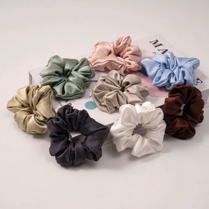 30Momme Pure Scrunchie, ยางรัดผมไหมมัลเบอร์รี่สำหรับมัดผมหางม้า, ไม่ทำร้ายเส้นผม, ไม่ทำให้ผมเป็นรอยยับ, บำรุงเส้นผม - Product Image 2