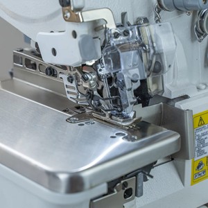 Máquina de Coser Overlock de Alta Velocidad con Accionamiento Directo y Cortahilos Automático, Máquina de Coser Overlock Industrial para Camisetas B-M5-D - Product Image 3